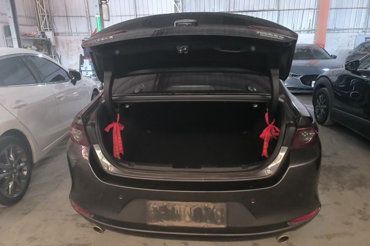 Used Mazda Mazda 3 Axela 2021 1.5L Manual ZhiMei Edition