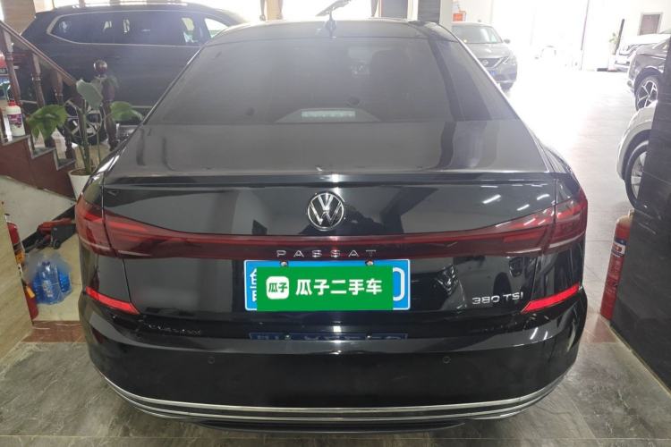 Used Volkswagen Passat 2025 Outstanding Model 380TSI Starry Dragon Edition
