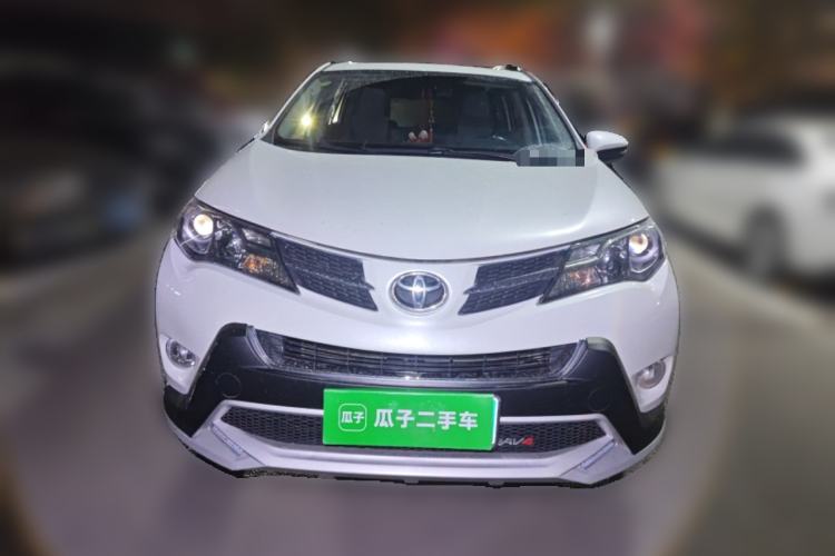 Used Toyota RAV4 2015 2.0L CVT Two-Wheel Drive Fashion Edition
