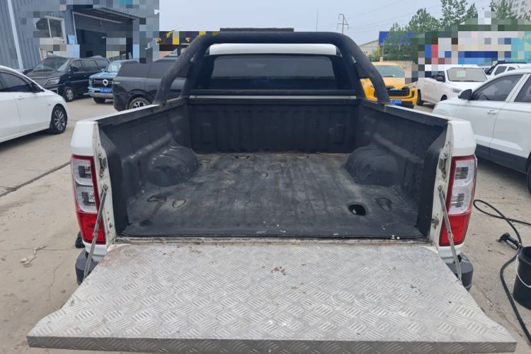 Used Zxauto Terralord 2018 2.5T Diesel Business Edition 4x4 Comfortable Large Double Cab SD4V25R-100 Trunk