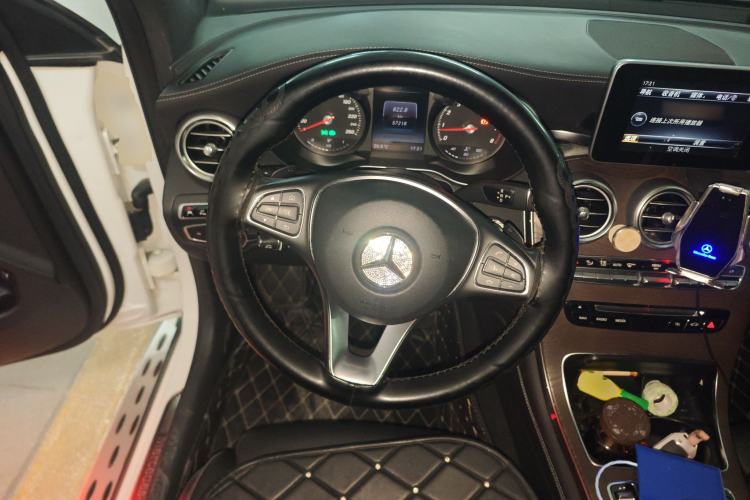 Used Mercedes-Benz GLC 2016 GLC 300 4MATIC Dynamic Model