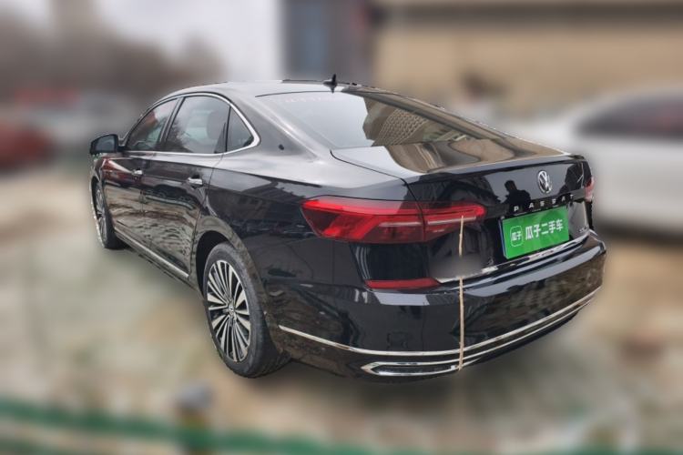 Used Volkswagen Passat 2020 330TSI Luxury Edition China VI
