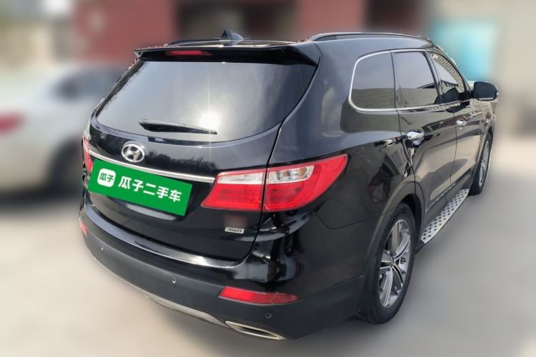 Used Hyundai Grand SantaFe 2013 3.0L 7-seat 4x4 Brown Interior Flagship Edition Rear Right 45 Deg