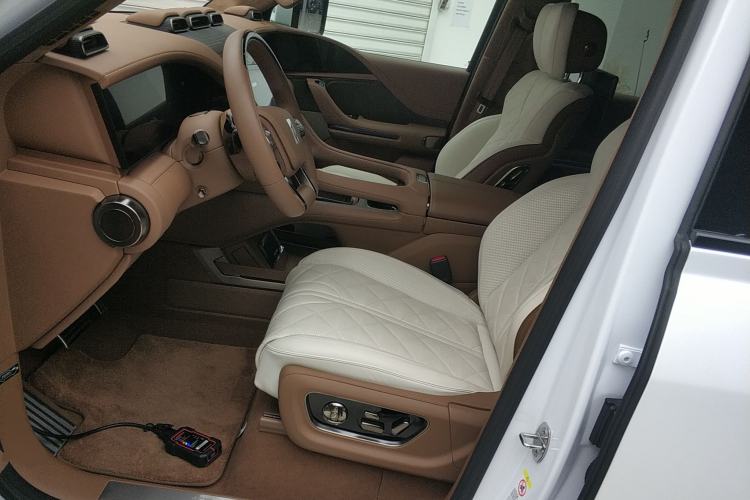 Used Yangwang U8 2023 Luxury Edition
