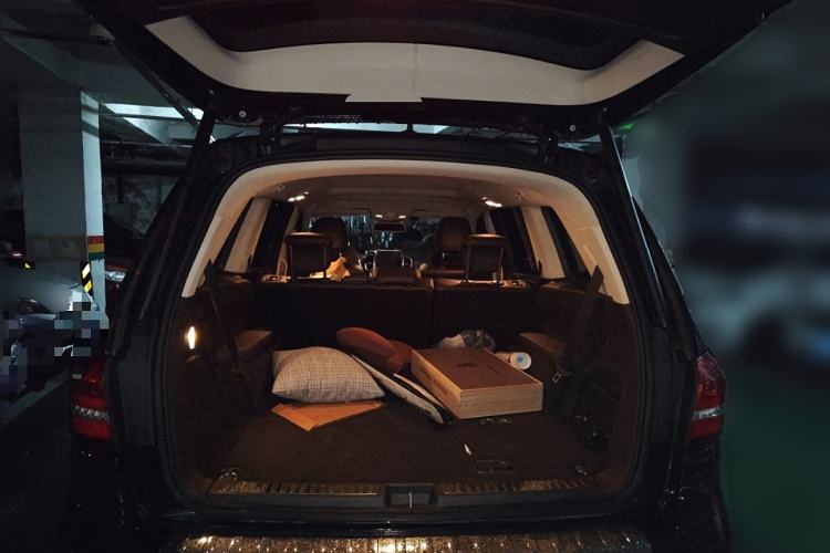 Used Mercedes-Benz GLS 2018 GLS 400 4MATIC Dynamic Model Trunk