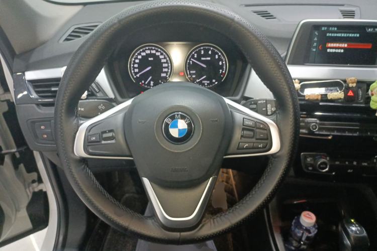 Used BMW X1 2019 sDrive18Li Fashion Model Steering Wheel