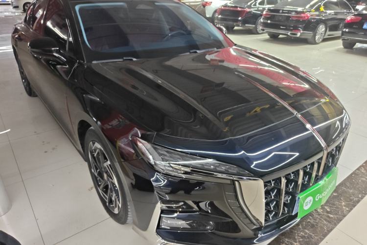 Used Hongqi H6 2023 2.0T Zhiyi Version
