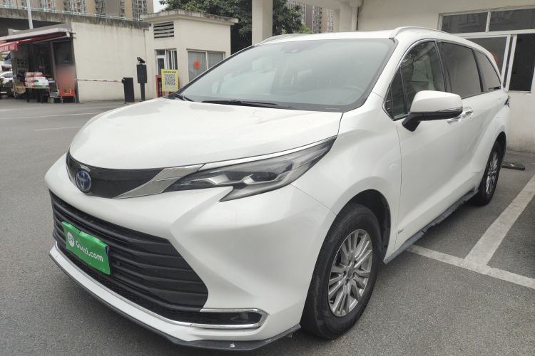 Used Toyota SIENNA 2023 2.5L Hybrid Luxury Edition