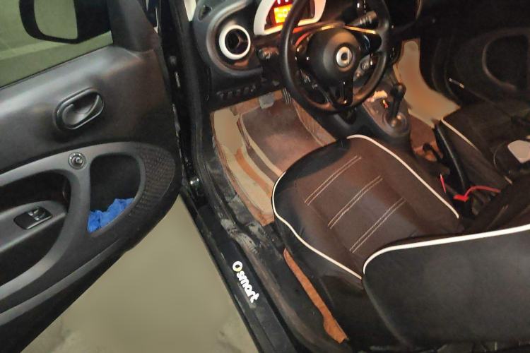 Used smart fortwo 2018 1.0L 52kW Hardtop Dynamic Version China V