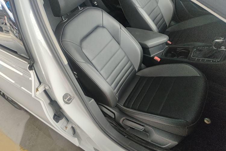 Used Volkswagen Sagitar 2021 200TSI DSG Comfort Connect Edition Right Front Seat