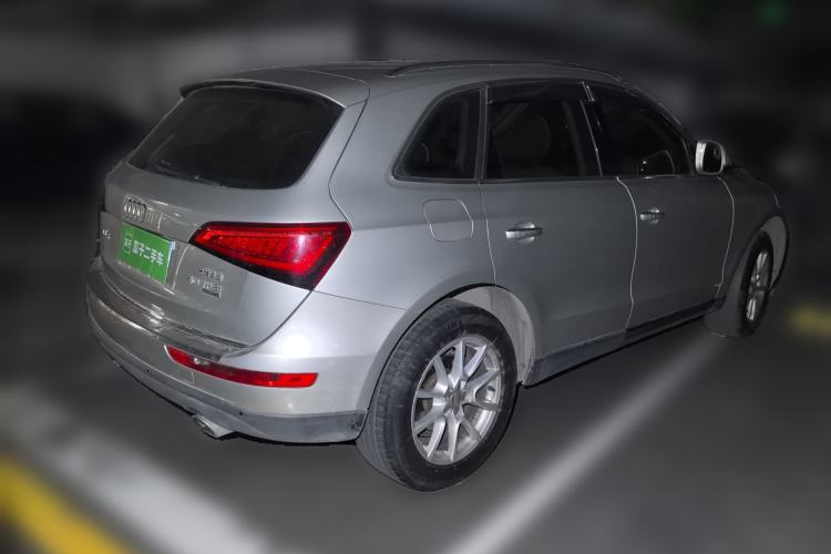 Used Audi Q5 2015 40 TFSI Trendy Edition Rear Right 45 Deg