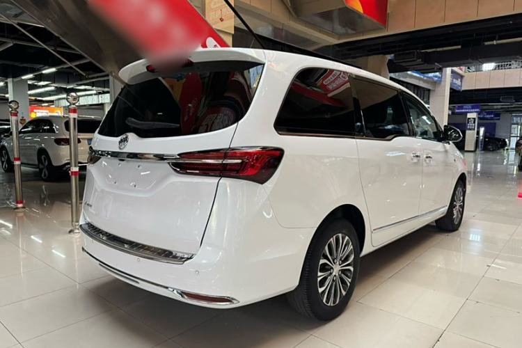 Used Buick GL8 2021 Land Cruiser Executive Class 652T Luxury Model
