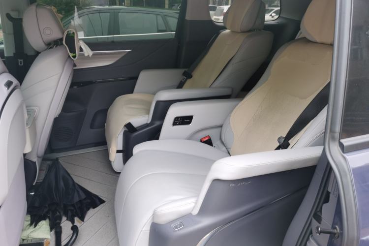 Used Buick GL8 2025 Lu Zun Deluxe Edition Left Rear Seat