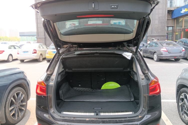 Used BMW X1 2019 sDrive20Li Leading Model Trunk