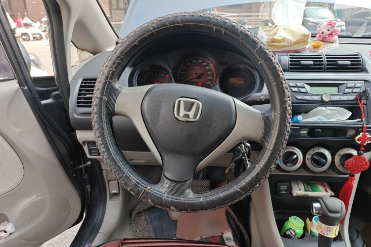 Used Everus S1 2011 1.3L Automatic Comfort Edition
