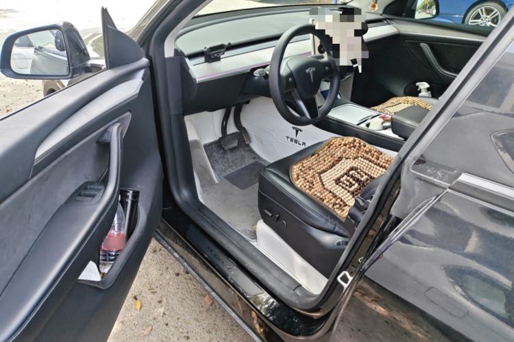 Used Tesla Model Y 2023 Rear-Wheel-Drive Version