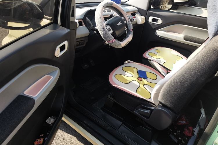 Used Chery QQ Ice Cream 2022 170km Sundae Phosphate Lithium-Ion Driver Seat