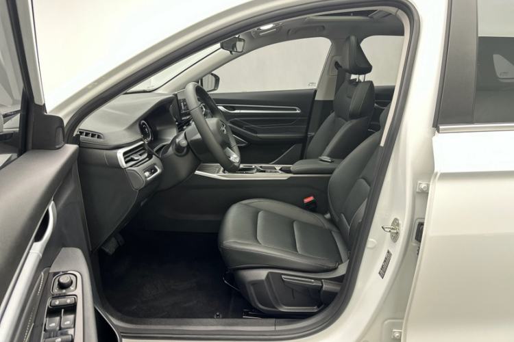 Used Geely Auto Emgrand 2022 4th Generation 1.5L CVT Luxury Model
