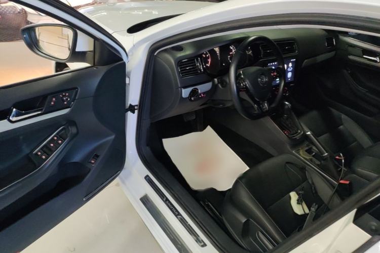 Used Volkswagen Sagitar 2017 1.6L Automatic Comfort Model Driver Seat