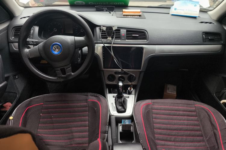 Used Volkswagen Lavida 2013 Revised Classic 1.6L Automatic Fashion Edition
