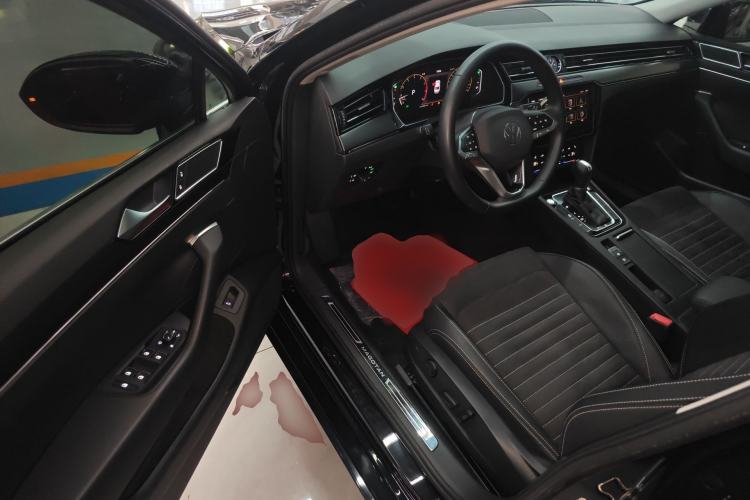 Used Volkswagen Magotan 2020 330TSI DSG Luxury Edition Driver Seat