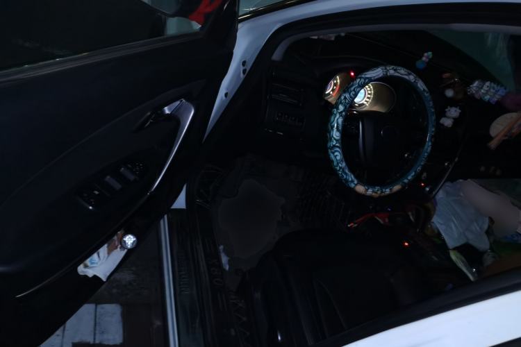 Used Bestune X80 2016 2.0L automatic Comfort trim level