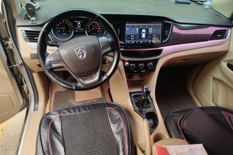 Used Baojun 730 2016 1.5L Manual Comfort Version 7 Seats China V Emission Standard
