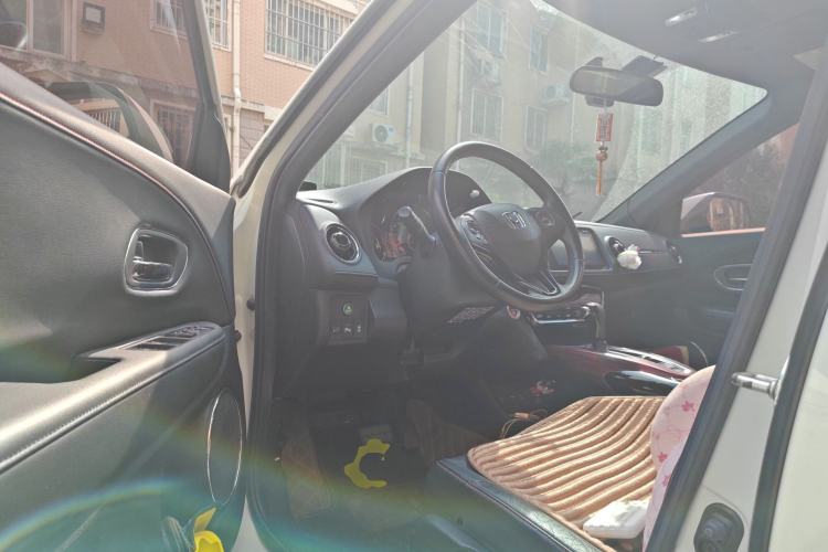 Used Honda XR-V 2015 1.8L VTi CVT Luxury Edition Driver Seat