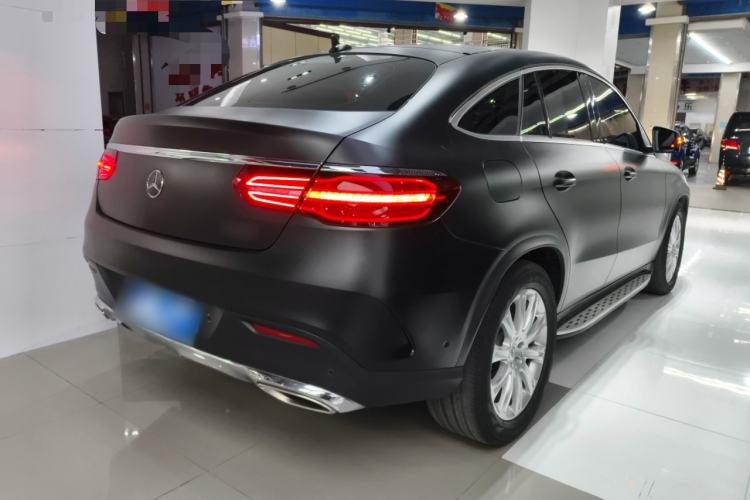 Used Mercedes-Benz GLE Coupe 2017 GLE 320 4MATIC Coupe SUV
