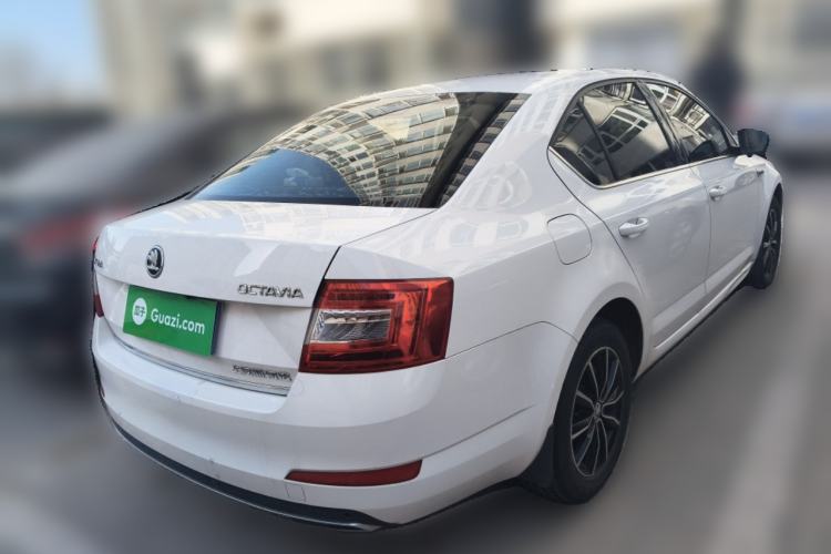 Used Skoda Octavia 2017 1.6L Automatic Smart Drive Edition
