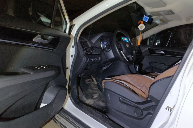 Used Dongfeng Aeolus AX5 2017 1.4T Automatic Qushang Model Driver Seat