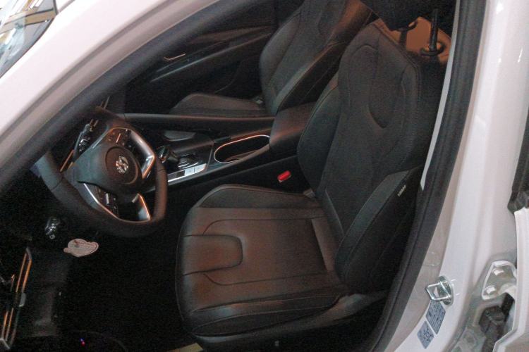 Used Hyundai Elantra 2022 1.5L CVT LUX Prestige Edition