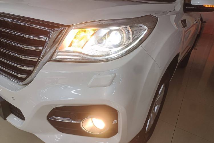 Used Haval H9 2017 2.0T Gasoline 4x4 Luxury 7-Seater