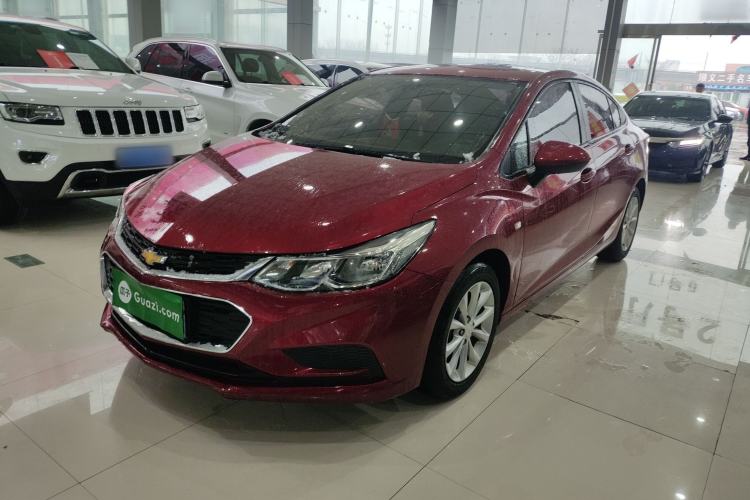 Used Chevrolet Cruze 2017 1.5L Automatic Pioneer Sunroof Edition
