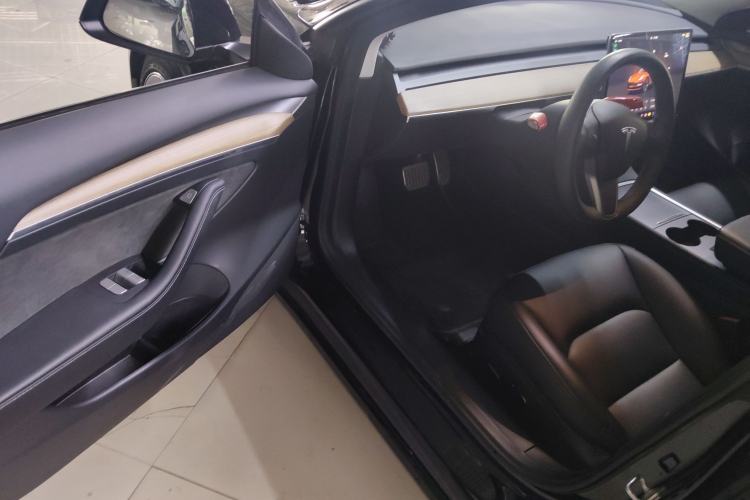 Used Tesla Model 3 2022 Rear-Wheel-Drive Version
