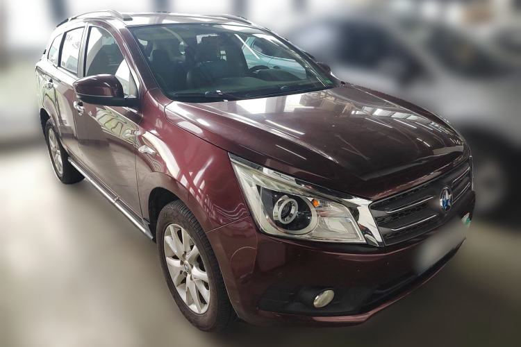 Used Venucia T70 2015 2.0L CVT Smart Edition