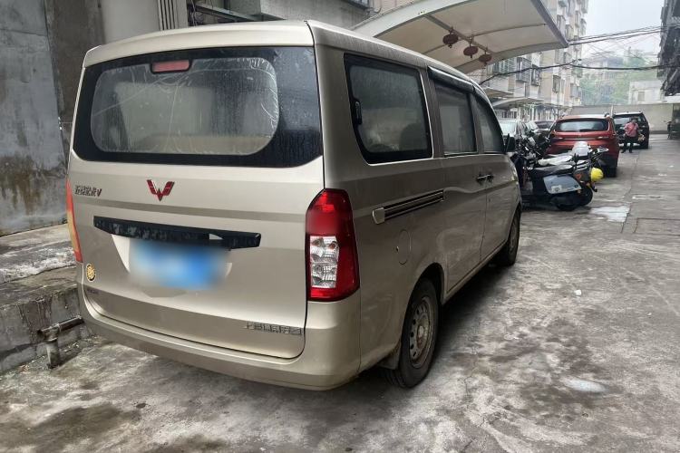Used Wuling Rongguang V 2015 1.5L Practical Version
