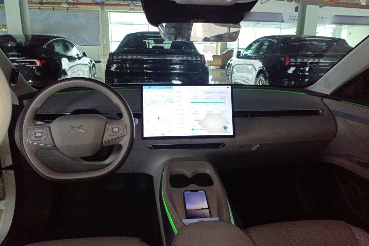 Used XPeng MONA M03 2025 600 with Ultra-Long Range Max Center Console
