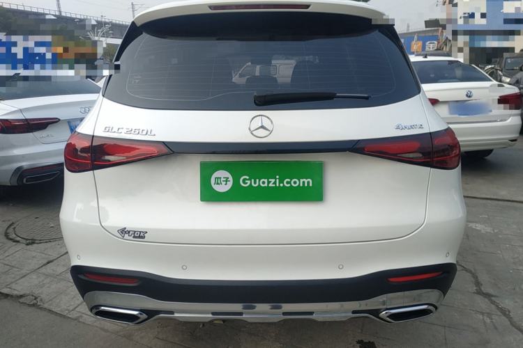 Used Mercedes-Benz GLC 2023 Facelift GLC 260 L 4MATIC Dynamic Version 5 Seats