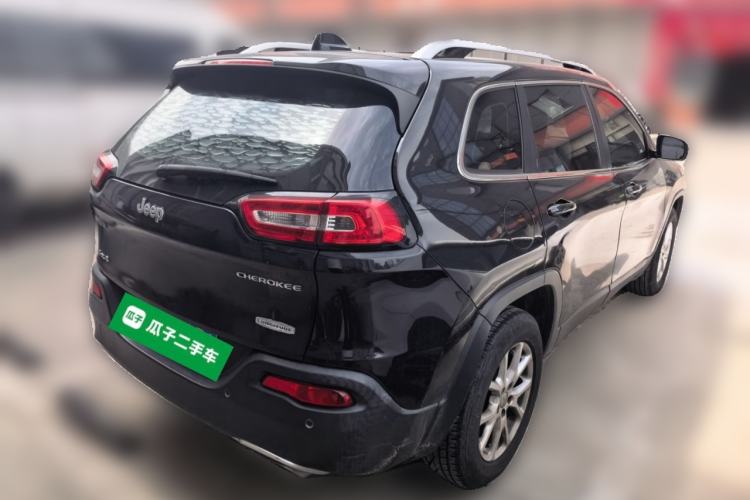 Used Jeep Cherokee 2016 2.4L Professional Edition Rear Right 45 Deg