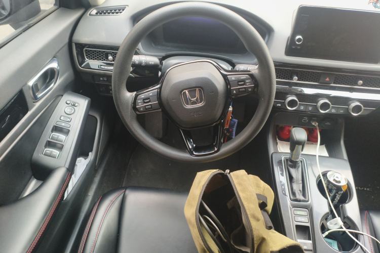 Used Honda Civic 2022 240TURBO CVT Dynamic Edition Steering Wheel