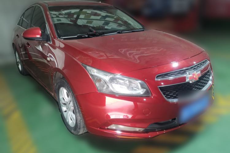 Used Chevrolet Cruze 2015 1.5L Classic SE AT Front Right 45 Deg