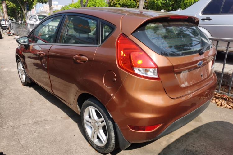 Used Ford Fiesta 2013 Hatchback 1.5L Manual Fashion Edition
