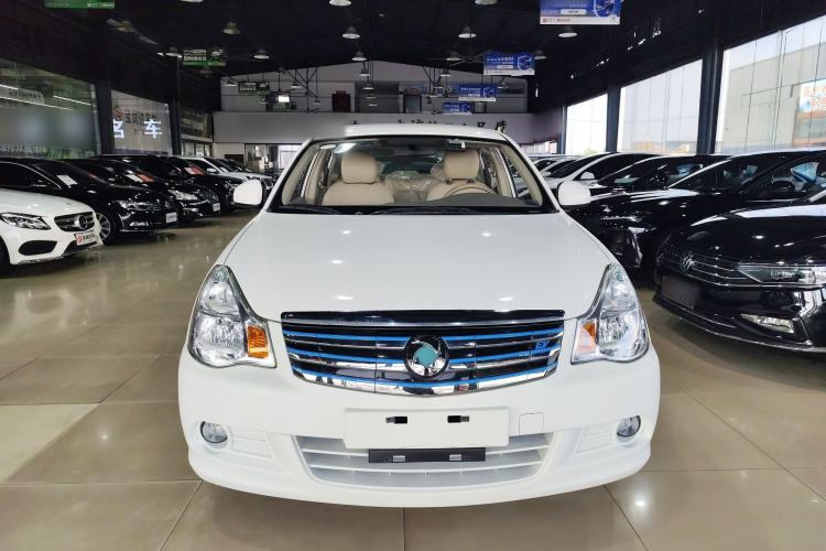 Used Dongfeng Junfeng E11K 2019 Standard Model Front