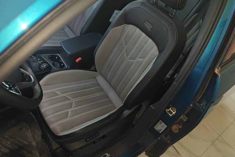 Used Volkswagen Tayron 2023 380TSI Four-Wheel Drive R-Line Pro Smart Edition Left Front Seat