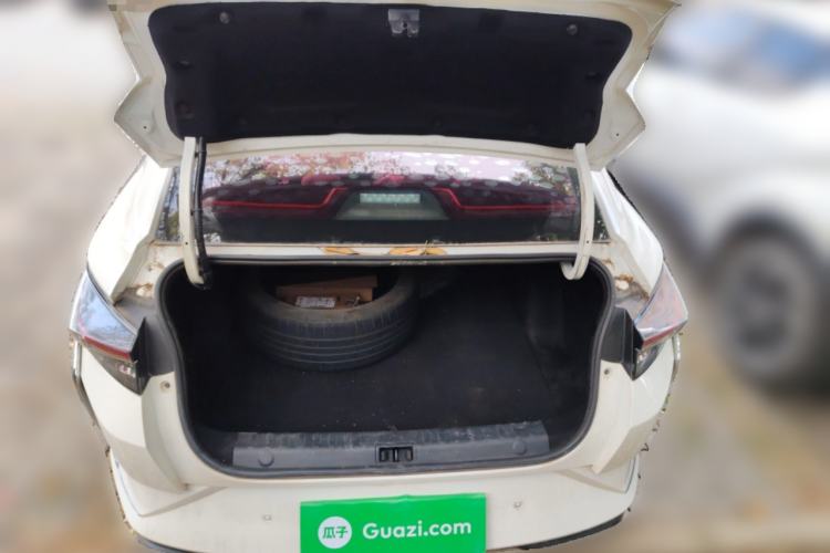 Used Dongfeng Aeolus Yixuan 2020 230T Automatic Cool Edition Trunk