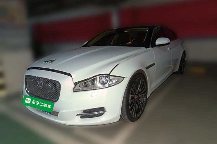 Used Jaguar XJ 2014 XJL 3.0 SC Two-Wheel-Drive Panoramic Business Edition
