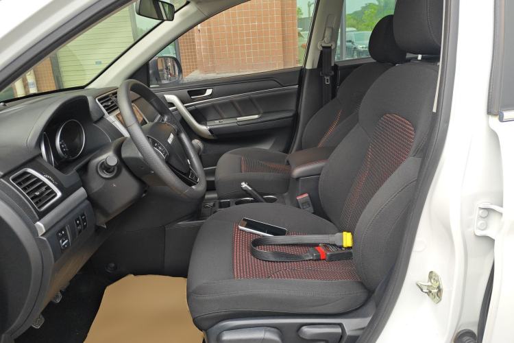 Used Haval M6 2019 1.5T Manual Two-Wheel Drive Urban Version China VI Standard
