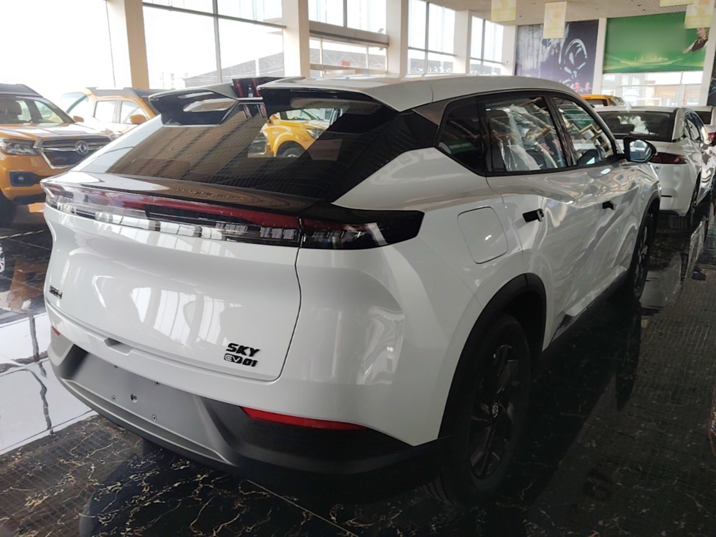 Dongfeng Aeolus SKY EV01 2025 530 km AIR Elite Edition — снимка 6