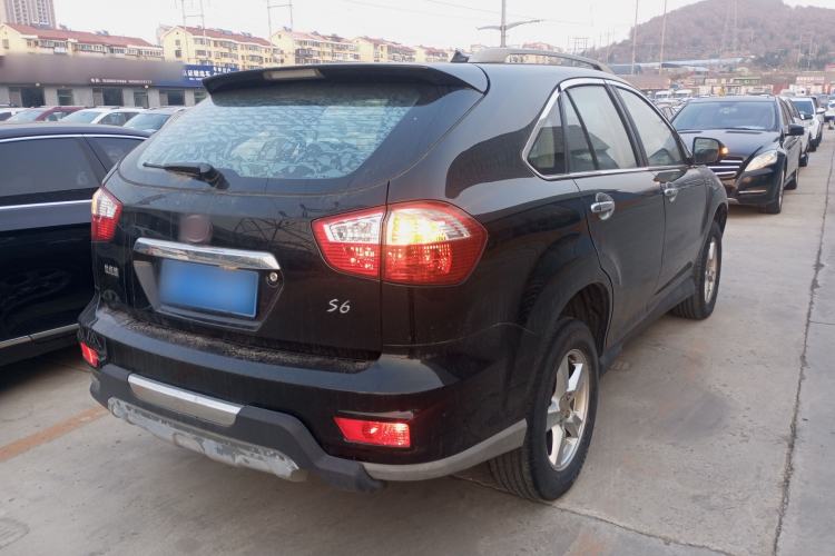 Used BYD S6 2014 2.0L Manual Luxury 5-Seater